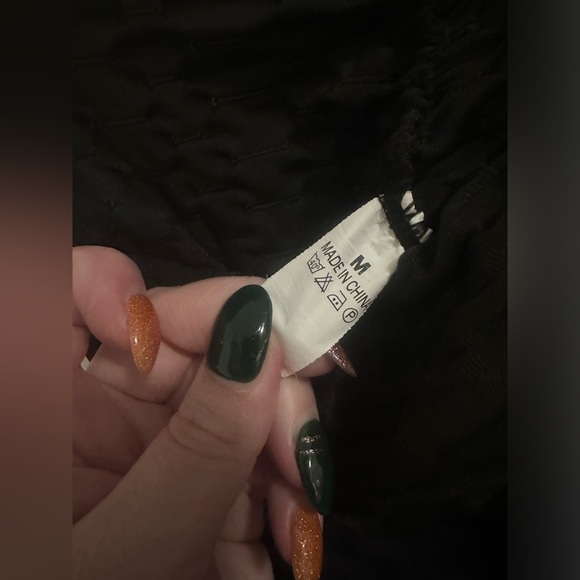 Black Leggings - Picture 6 of 8